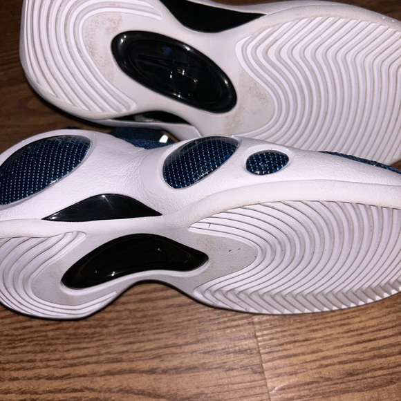 Nike basketball shoes - Picture 5 of 5